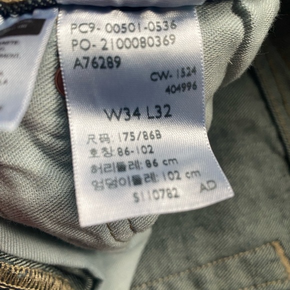 NEW—Levi's Men’s 501 Buttonfly Dark Blue Original Fit Jeans - Picture 3 of 6